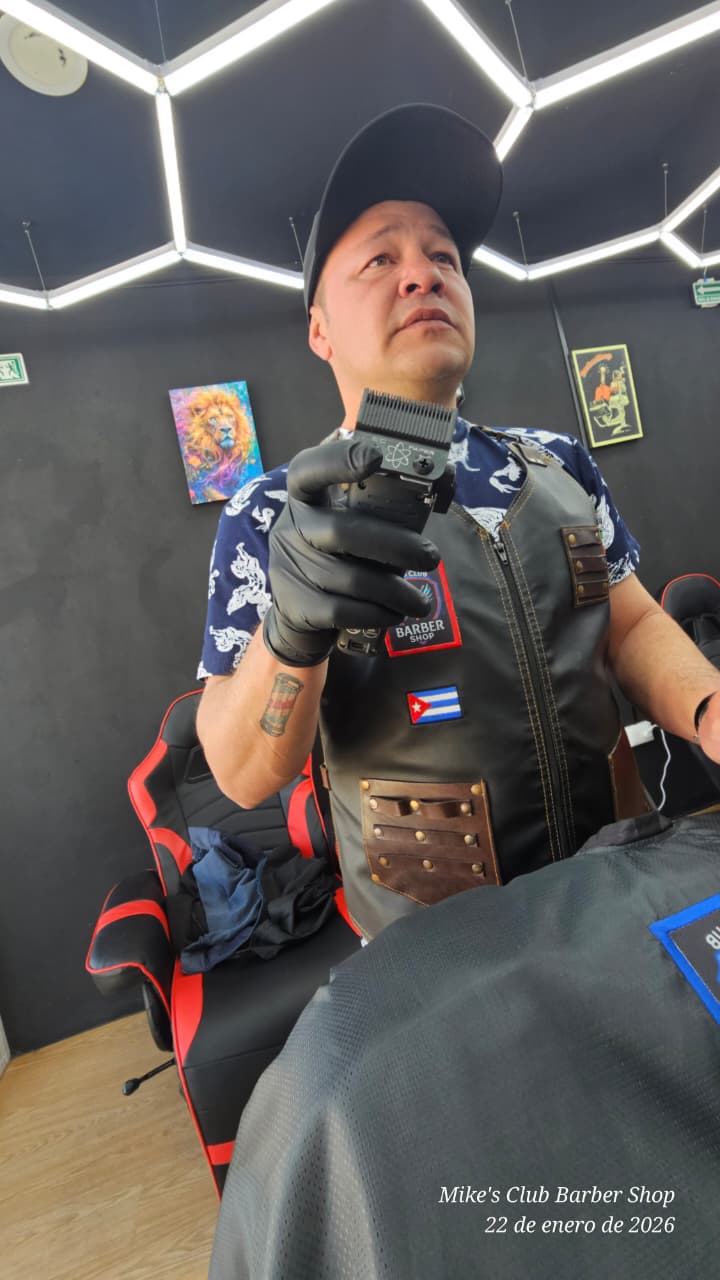 Dixon con máquina de corte