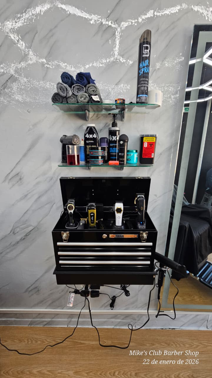 Estación de trabajo con productos premium